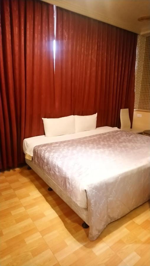亞芝商務旅館yazhi Hotel Bade Exterior photo